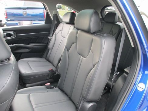 Used 2021 Kia Sorento SX image 19