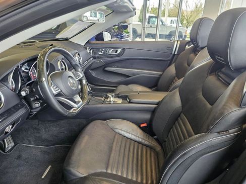 Used 2019 Mercedes-Benz SL 550 image 18