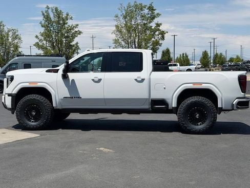 Used 2024 GMC Sierra 3500 AT4 w/ AT4 Premium Plus Package AWD/4WD image 5