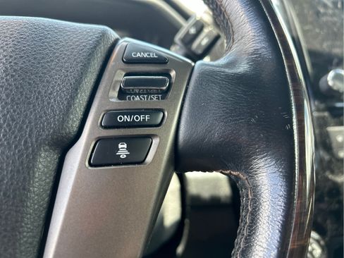 Used 2021 Nissan Titan Platinum Reserve w/ Moonroof Package AWD/4WD image 15