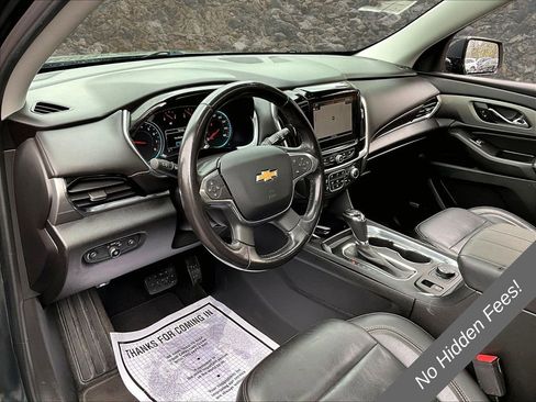 Used 2019 Chevrolet Traverse LT w/ LT Premium Package AWD/4WD image 12