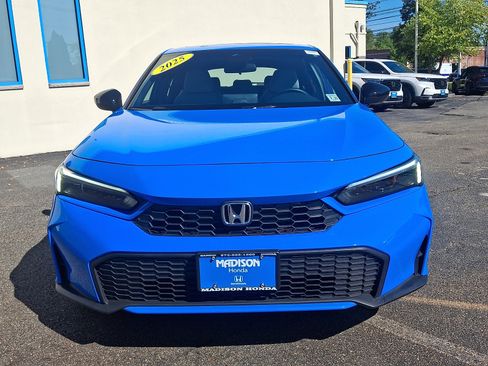Used 2025 Honda Civic Sport image 2