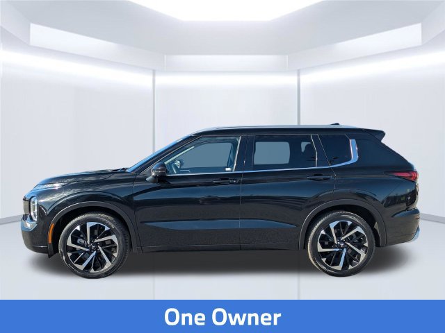 Used 2024 Mitsubishi Outlander SEL FWD image 2