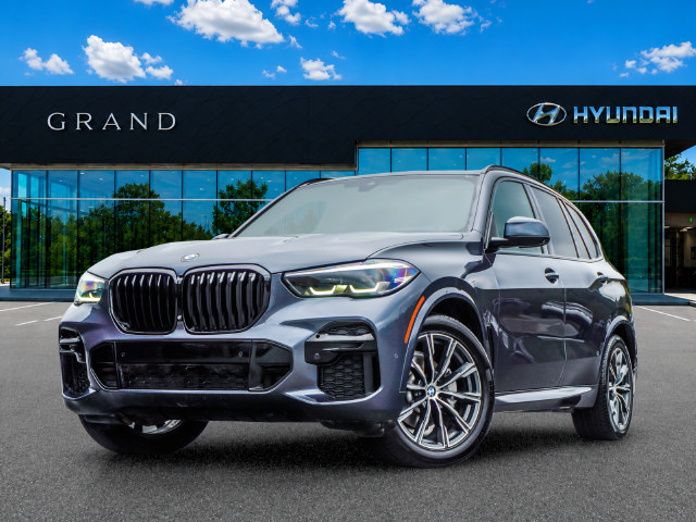 Used 2022 BMW X5 sDrive40i w/ M Sport Package RWD image 2