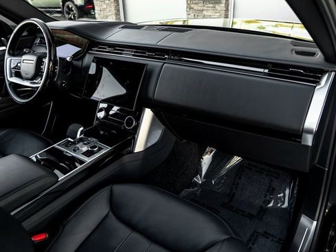 Used 2023 Land Rover Range Rover Long Wheelbase Autobiography image 32
