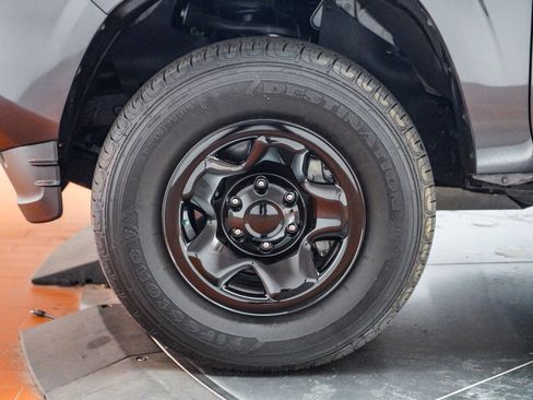 Used 2023 Toyota Tacoma SR image 10