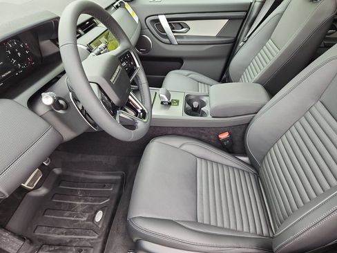 New 2026 Land Rover Discovery Sport Landmark AWD/4WD image 23