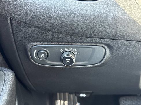 Used 2024 Chevrolet Equinox LT AWD/4WD image 14
