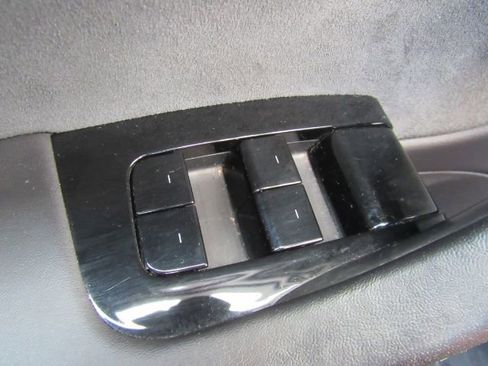 Used 2019 Tesla Model 3 Standard Range Plus image 33