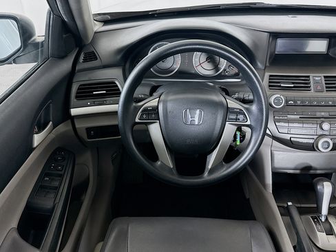 Used 2011 Honda Accord LX image 17