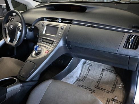 Used 2013 Toyota Prius Two FWD image 12