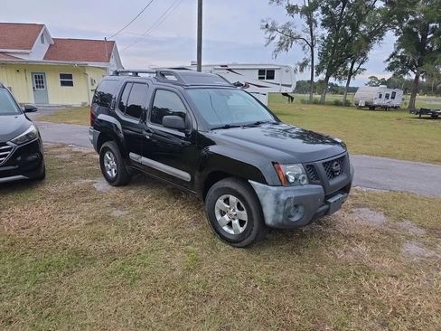Used 2012 Nissan Xterra S image 3