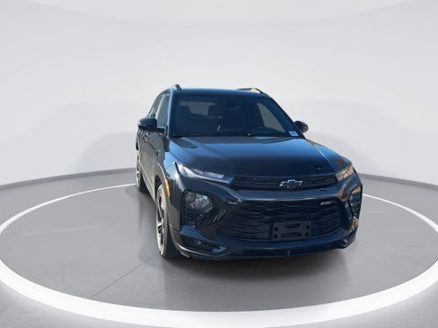 Certified 2022 Chevrolet TrailBlazer RS w/ Convenience Package image 3