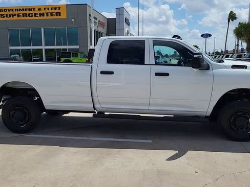 New 2026 RAM 2500 Tradesman AWD/4WD image 9