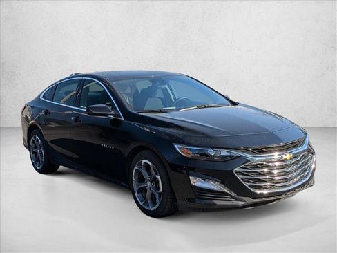 Used 2024 Chevrolet Malibu LT FWD image 3