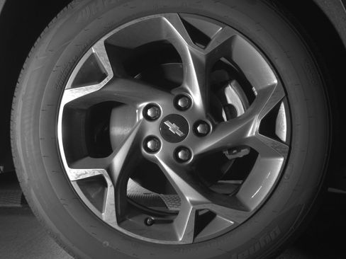 Used 2025 Chevrolet Trax LT image 13