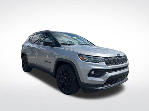Used 2022 Jeep Compass Altitude image 1