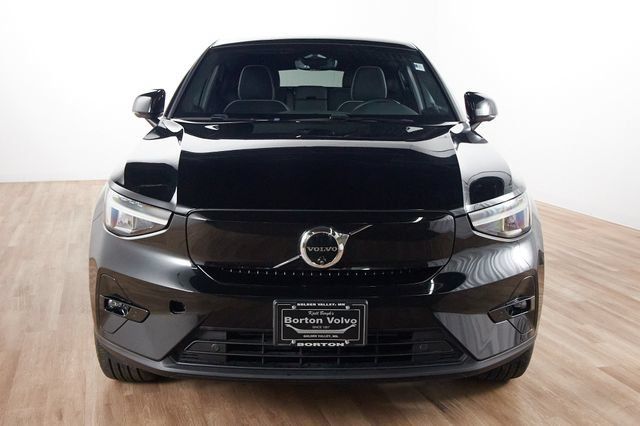 Used 2024 Volvo C40 P8 Recharge Plus w/ Climate Package AWD/4WD image 2