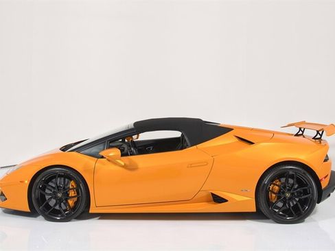 Used 2017 Lamborghini Huracan LP 610-4 AWD/4WD image 5