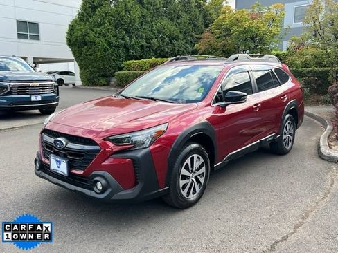 Used 2024 Subaru Outback Premium AWD/4WD image 3