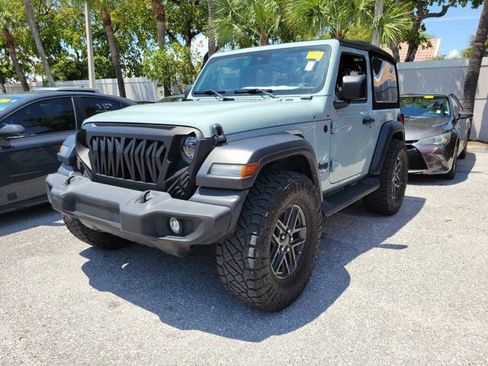 Used 2024 Jeep Wrangler Sport S image 3