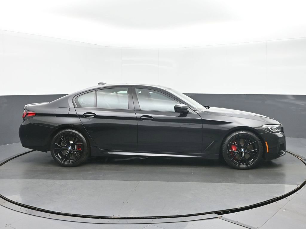 Used 2023 BMW 540i xDrive w/ M Sport Package AWD/4WD image 2