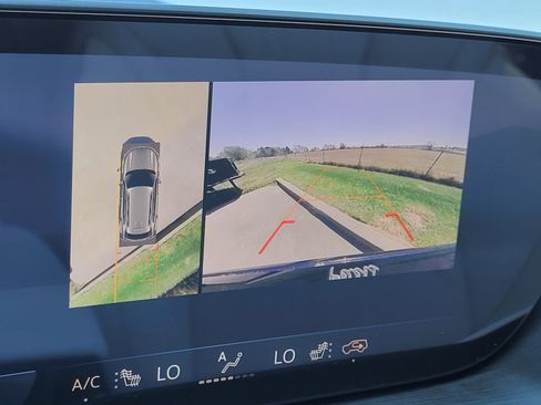 New 2025 Buick Envision Avenir image 17