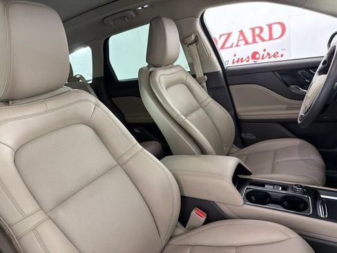 Used 2024 Lincoln Corsair AWD w/ Equipment Group 101A image 31