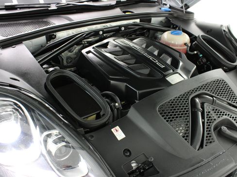 Used 2017 Porsche Macan S image 77