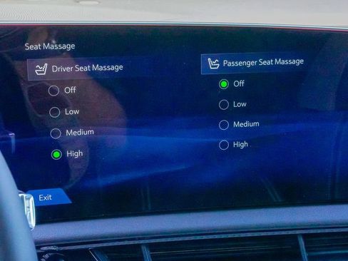 Used 2025 Cadillac Optiq Sport 1 image 31