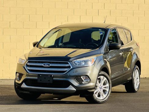 Used 2019 Ford Escape SE AWD/4WD image 3