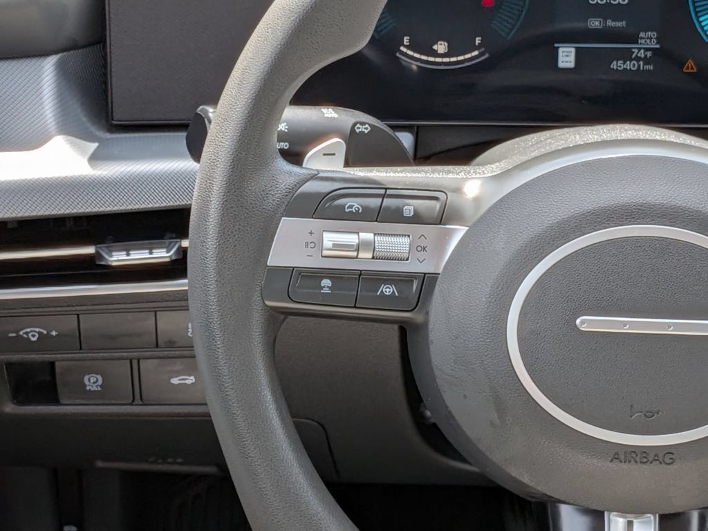 Used 2025 Hyundai Sonata SEL FWD image 17