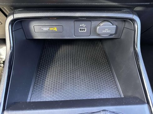 Used 2025 Honda CR-V LX image 24
