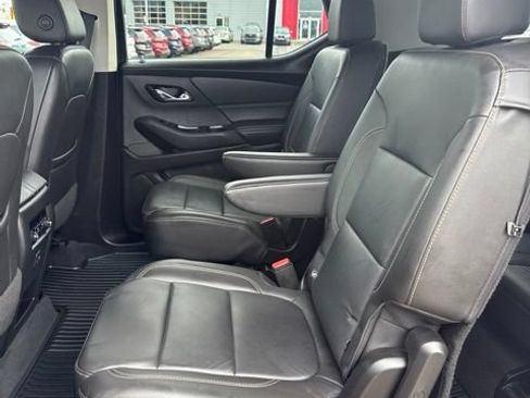 Used 2021 Chevrolet Traverse LT AWD/4WD image 11