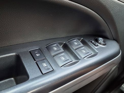 Used 2022 Chevrolet Colorado ZR2 AWD/4WD image 21