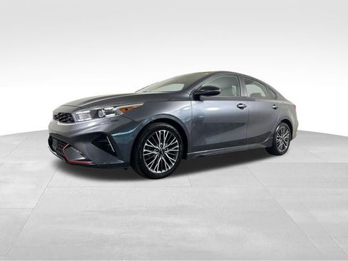Used 2023 Kia Forte GT-Line w/ GT-Line Technology Package FWD image 2