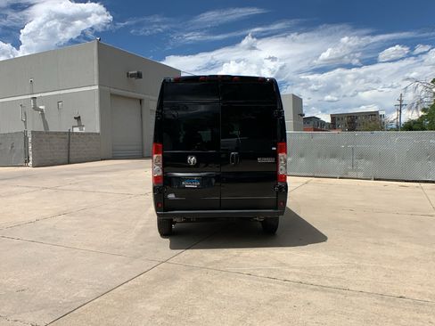 Used 2023 RAM ProMaster 2500 FWD image 4