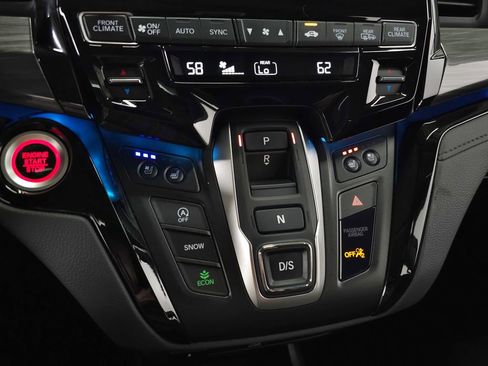 Used 2024 Honda Odyssey Elite image 30