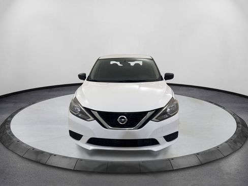Used 2018 Nissan Sentra S w/ S Midnight Style Package FWD image 2