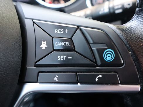 Used 2020 Nissan Rogue SV w/ Premium Package AWD/4WD image 30