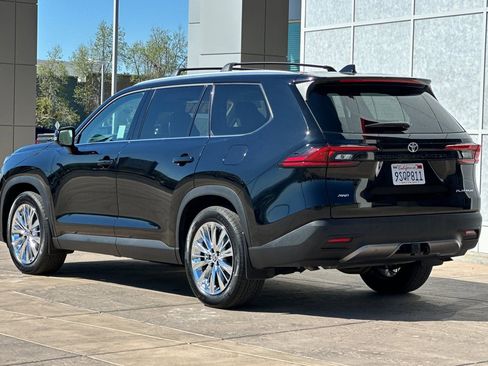 Certified 2025 Toyota Grand Highlander AWD image 7