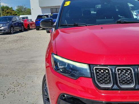 Used 2023 Jeep Compass High Altitude AWD/4WD image 7