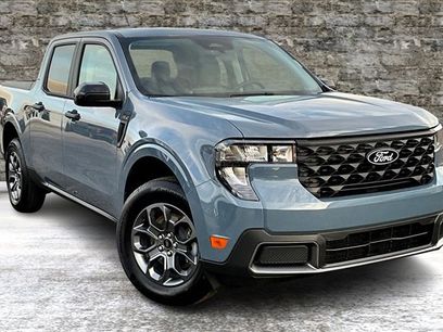 New 2025 Ford Maverick XLT w/ Equipment Group 301A