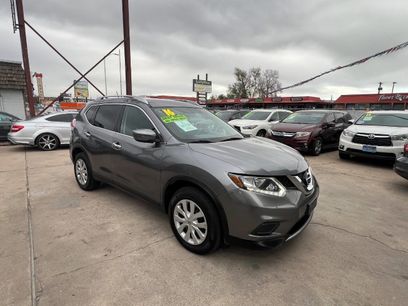 Used 2016 Nissan Rogue S w/ Appearance Package