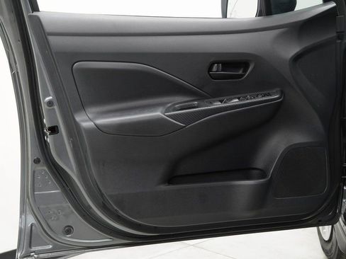 Used 2025 Nissan Versa S w/ Trunk Package FWD image 41