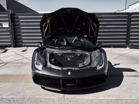 Used 2018 Ferrari 488 Spider Base image 17