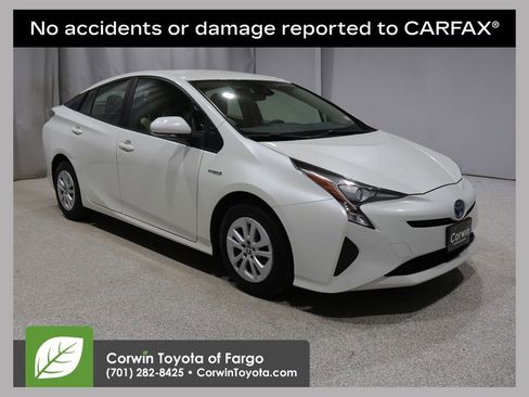 Used 2017 Toyota Prius Two image 1