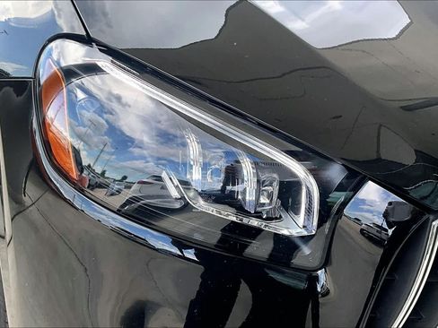 Used 2024 Mercedes-Benz GLS 63 AMG 4MATIC image 24