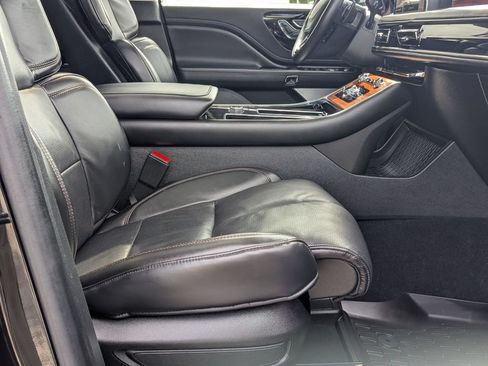 Used 2020 Lincoln Aviator Reserve w/ Equipment Group 202A AWD/4WD image 28