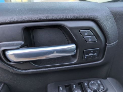 Used 2021 GMC Sierra 1500 SLT w/ SLT Convenience Package image 17